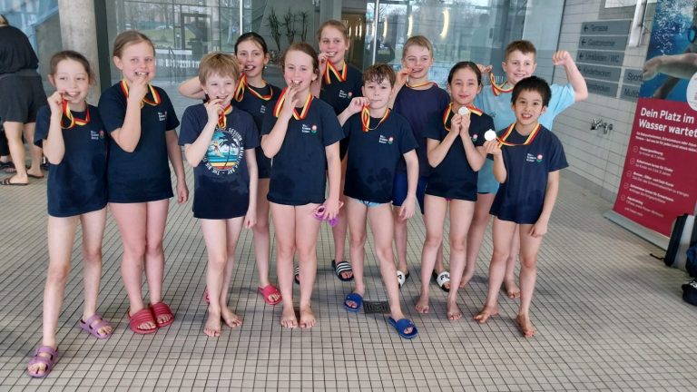 Zweiter Platz beim Grundschulschwimmfest